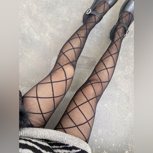 NWT Diamond Fishnet Tights Sz S - Picture 1 of 7
